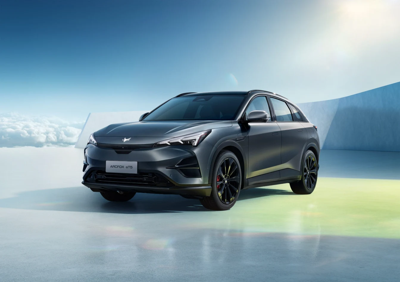 Arcfox lansira Alpha T7 SUV sa dvostrukim pogonom