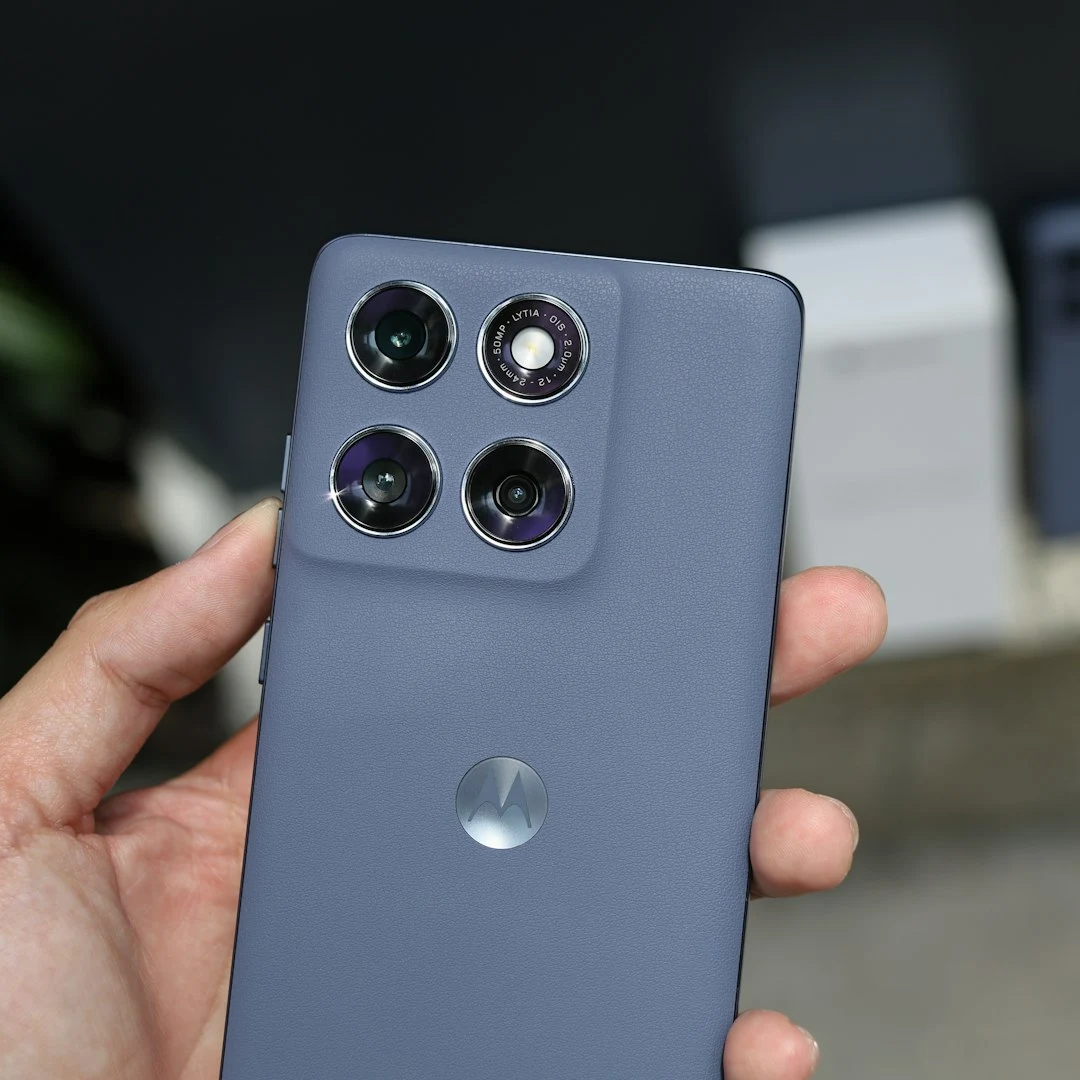 Motorola Edge 70 dobija ažuriranje na Android 17