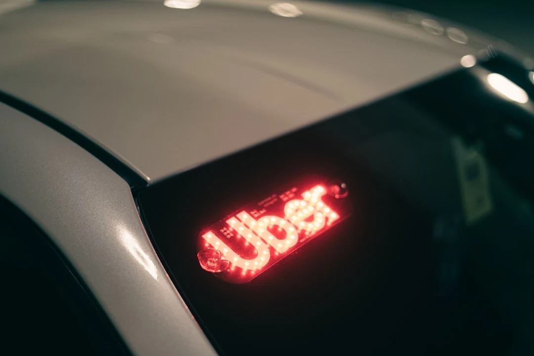 Uber smanjuje broj zaposlenih za 10%, AI sve više uključen u rad